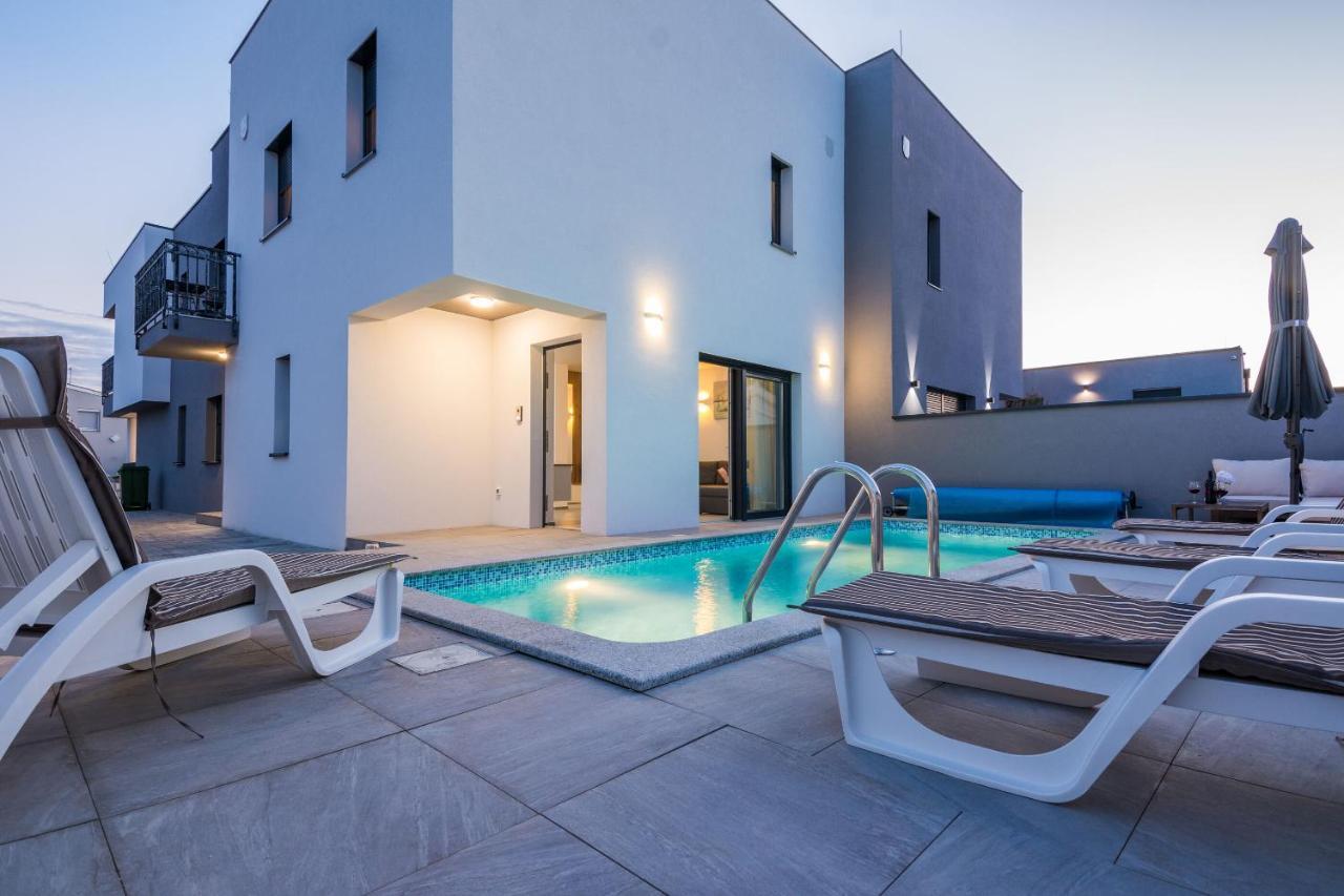 Apartment Spanic 1 Vir Exterior foto