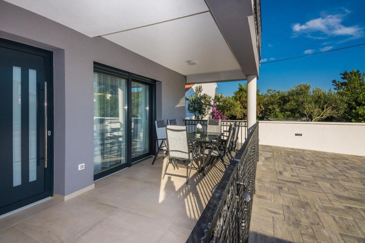 Apartment Spanic 1 Vir Exterior foto