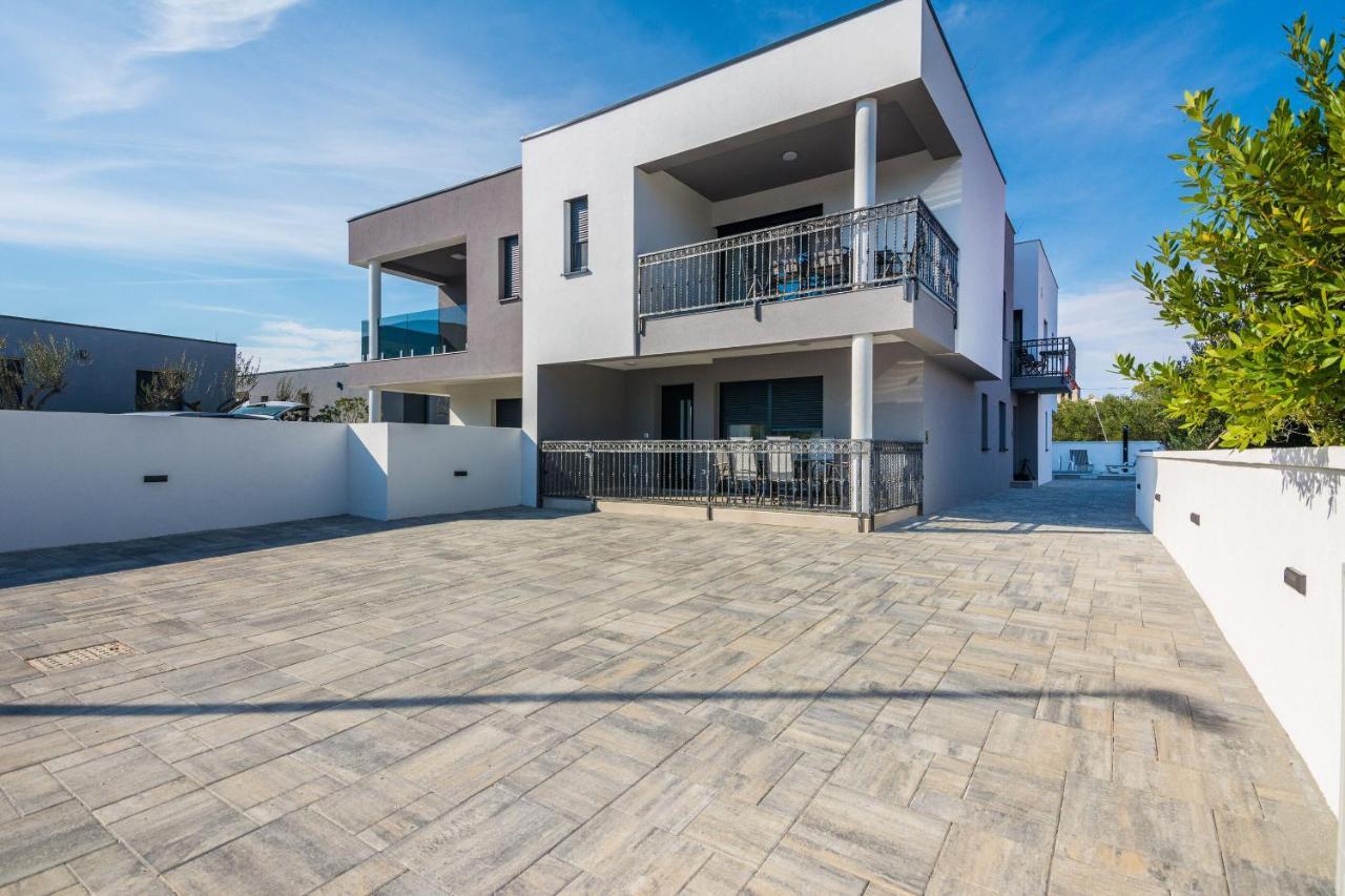 Apartment Spanic 1 Vir Exterior foto
